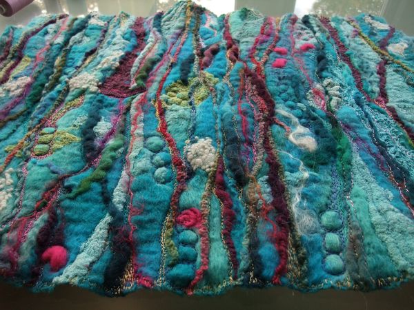 Machine Embroidered Felt Vase Wraps (rosiepink)