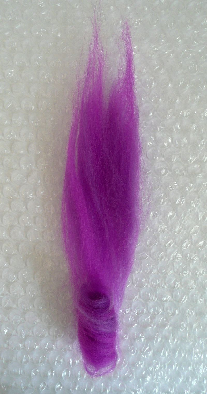 3 felt bead