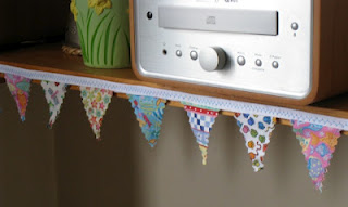 Mini bunting 022