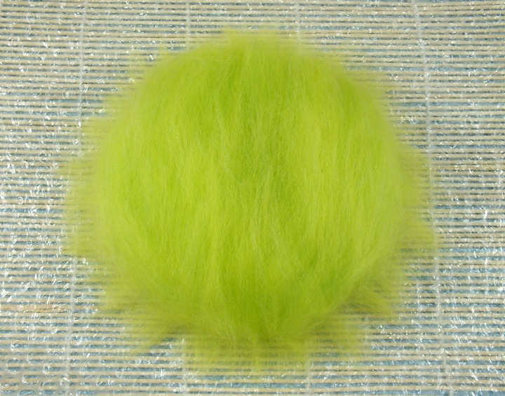 Vertical layer of wool fibres