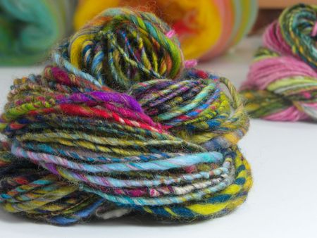 Handspun_Yarn_Dark_Stripey